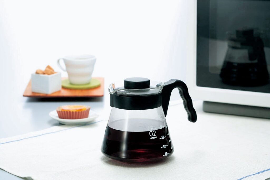 Hario V60 Drip Kahve Servis Sürahisi 700ml